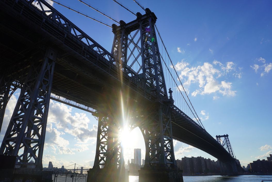 Life from Coast to Coast: Honolulu vs. New York City